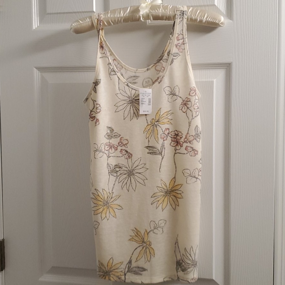 Floral scoop neck tank top
